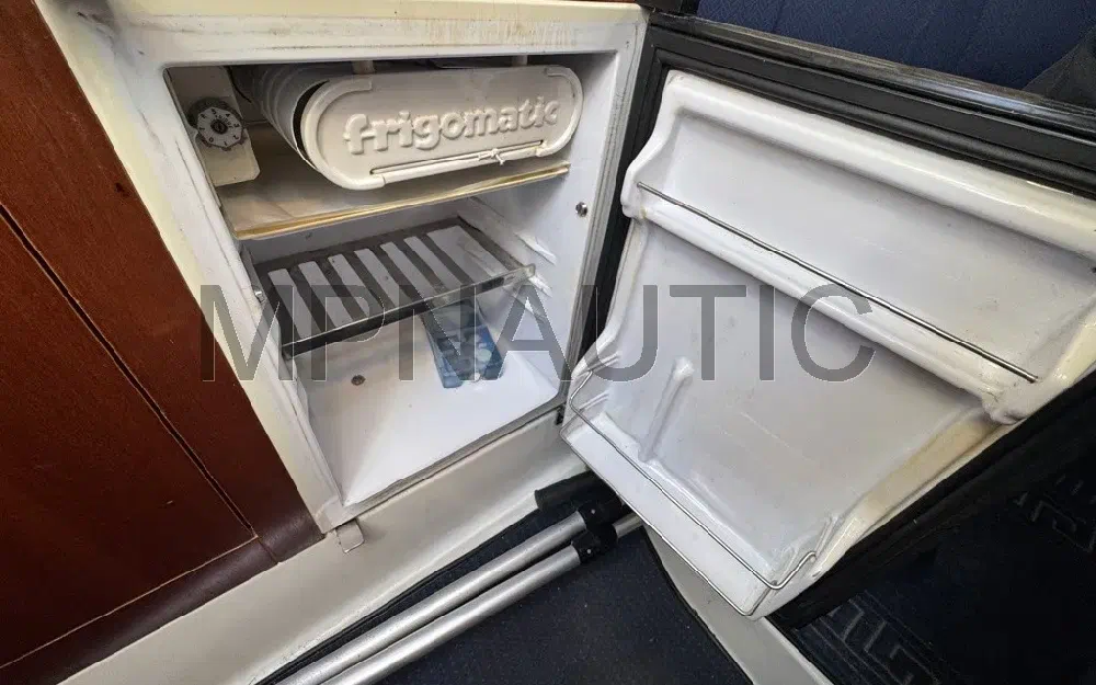 slider 9 Beneteau Flyer 701