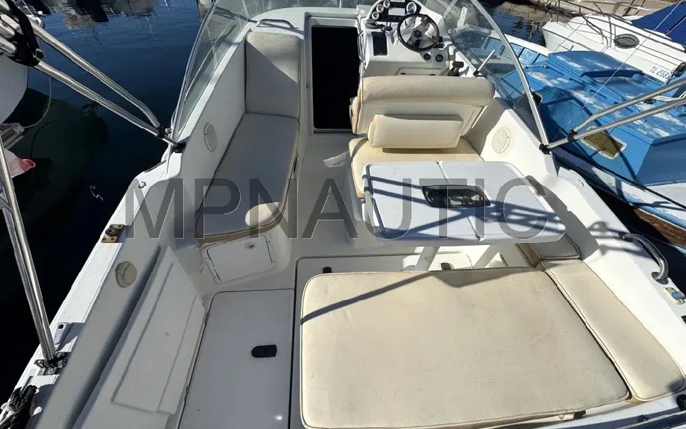 slider 2 Beneteau Flyer 701