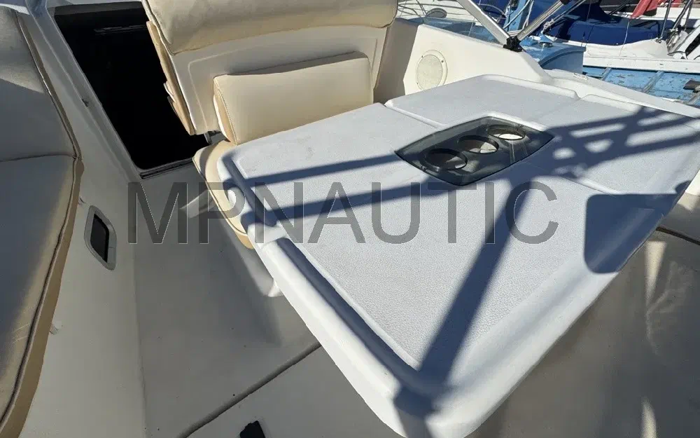 slider 3 Beneteau Flyer 701