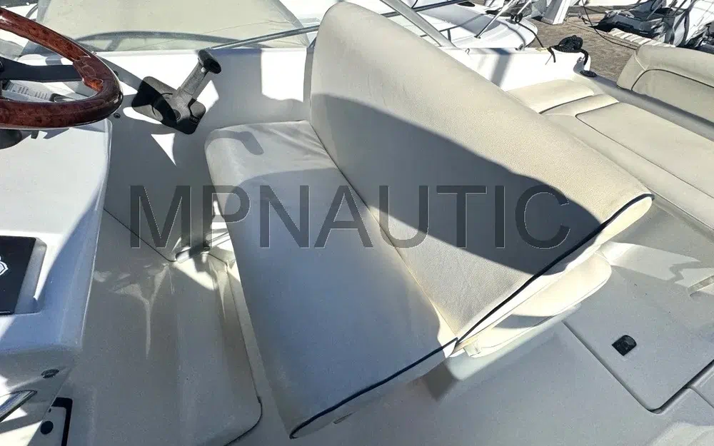 slider 6 Beneteau Flyer 701