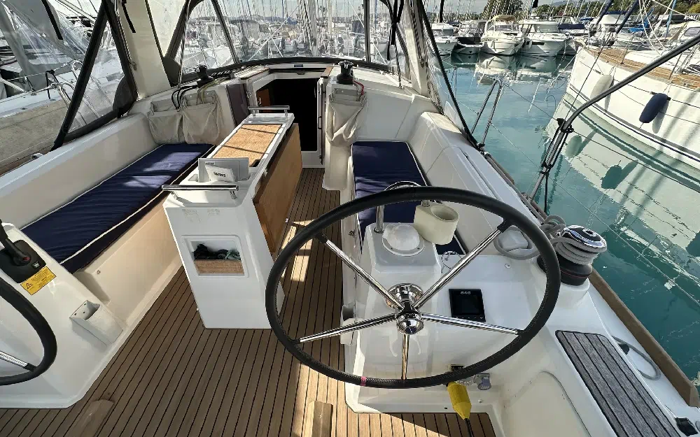 slider 11 Beneteau Oceanis 35.1