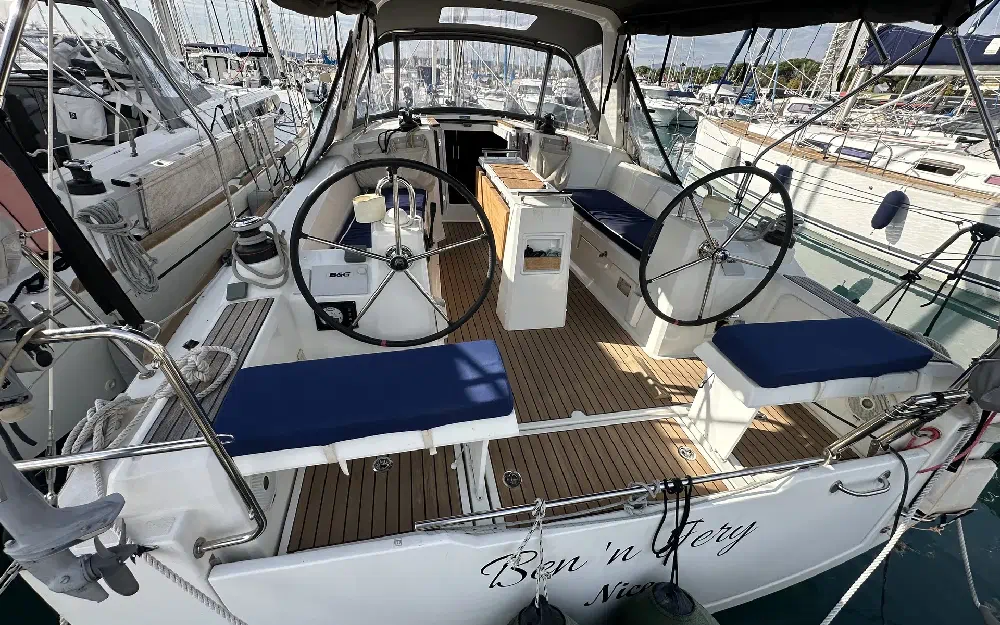 slider 6 Beneteau Oceanis 35.1
