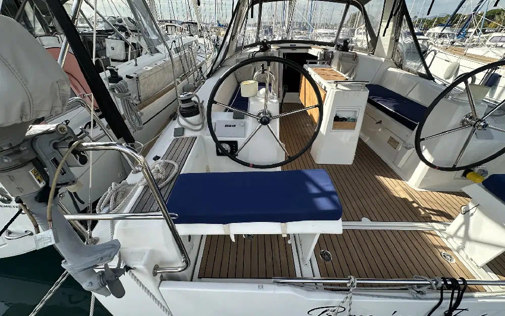 slider 7 Beneteau Oceanis 35.1