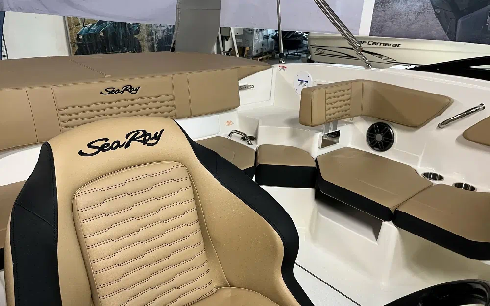 slider 3 Sea Ray  190 SPX