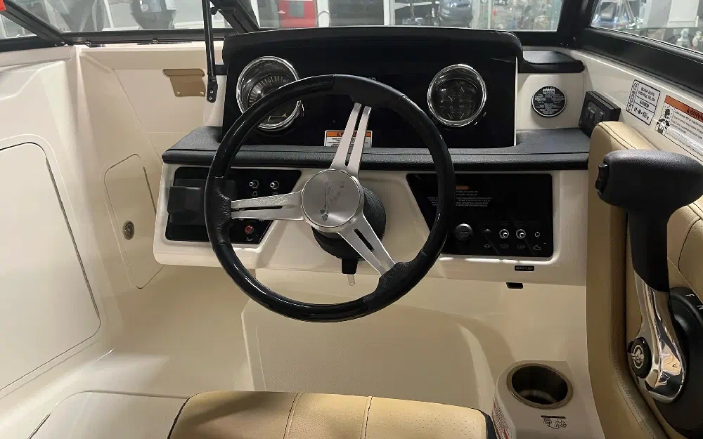 slider 5 Sea Ray  190 SPX