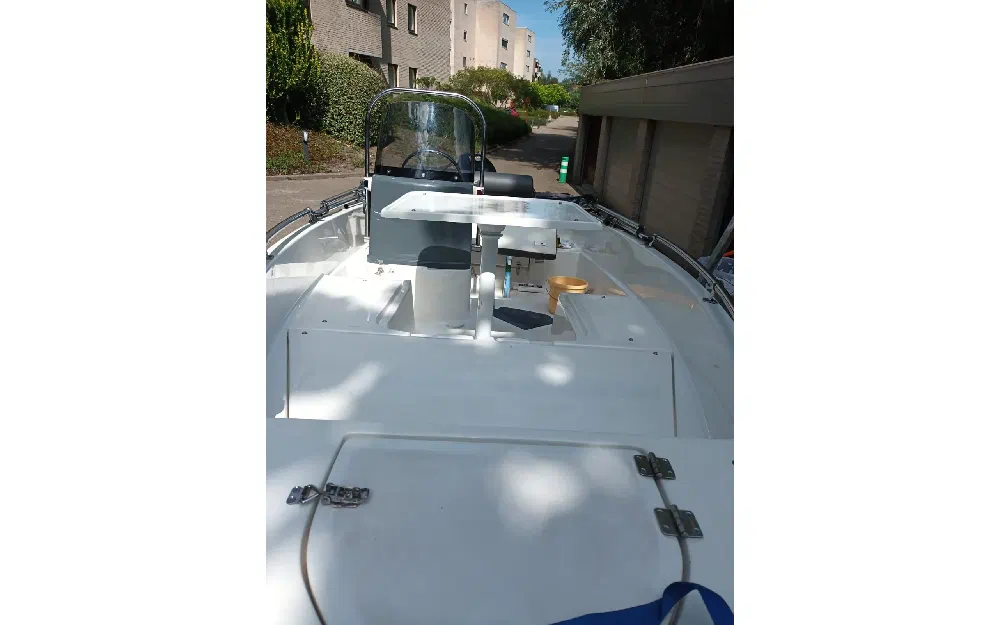 slider 1 Karel  400 Open