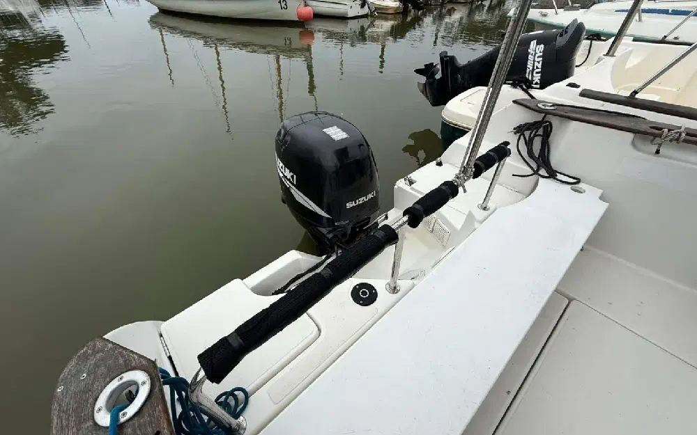 slider 14 Beneteau Antares 620