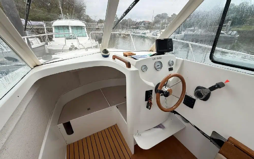 slider 6 Beneteau Antares 620