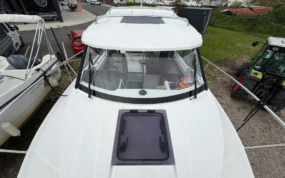 slider 6 Jeanneau Merry Fisher 695