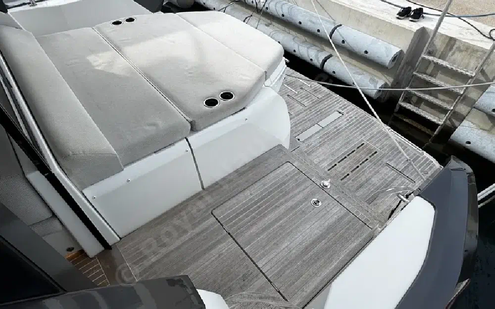 slider 8 Beneteau Gran Turismo 45