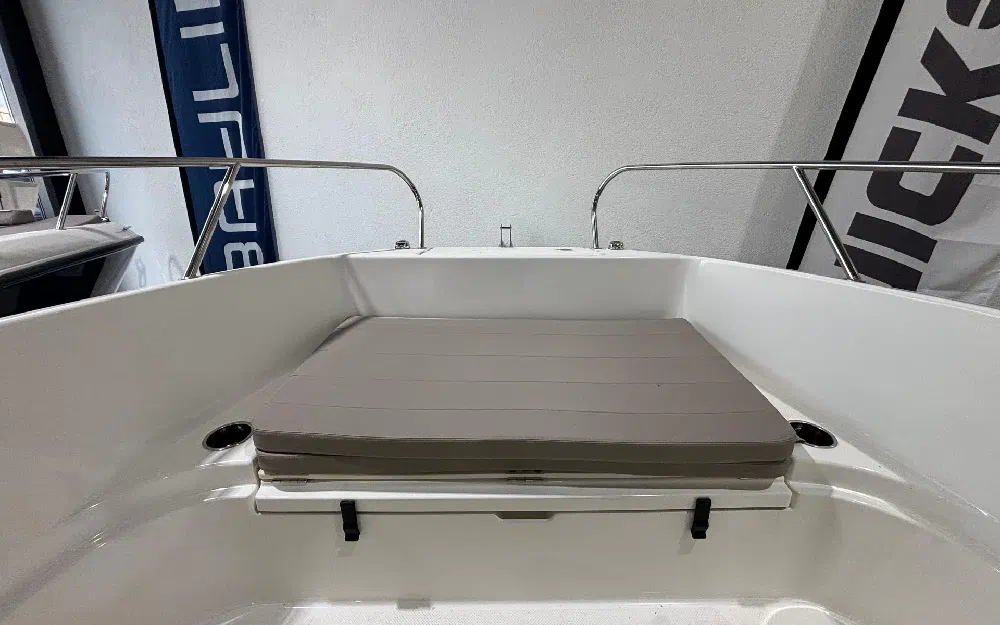 slider 20 Quicksilver Activ 675 Open