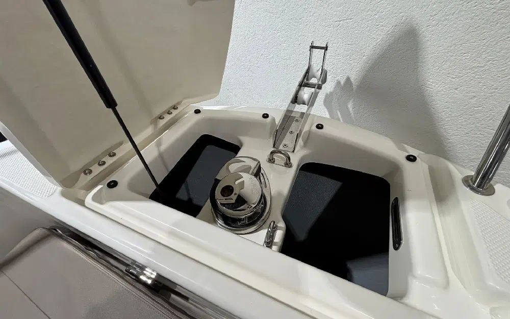 slider 22 Quicksilver Activ 675 Open