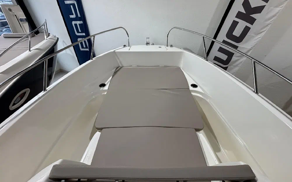 slider 18 Quicksilver Activ 675 Open