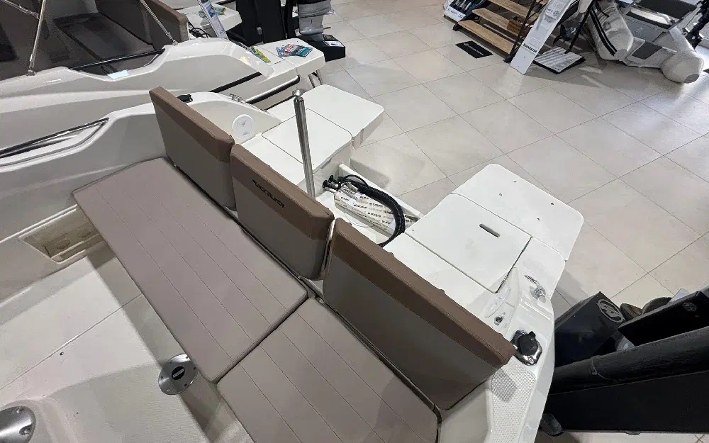 slider 3 Quicksilver Activ 675 Open