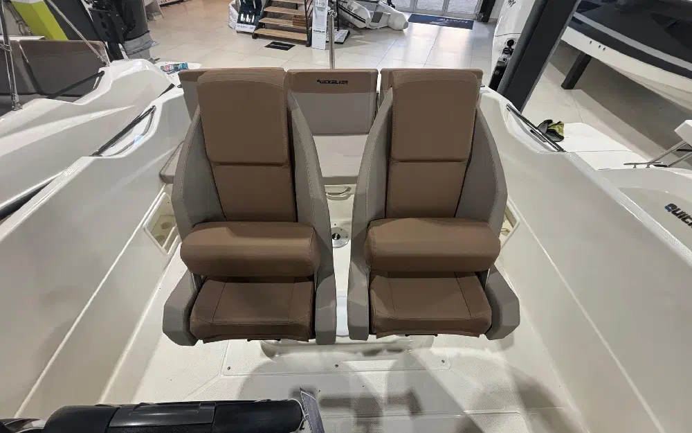 slider 8 Quicksilver Activ 675 Open