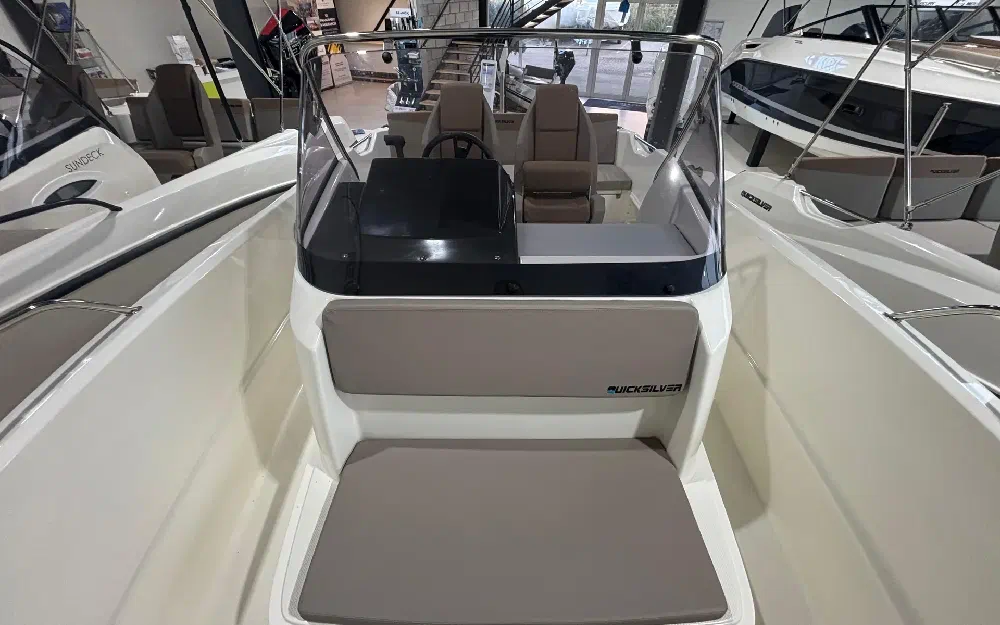 slider 19 Quicksilver Activ 675 Open