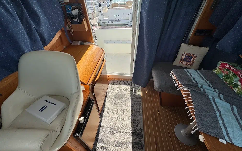 slider 3 Jeanneau Merry Fisher 805