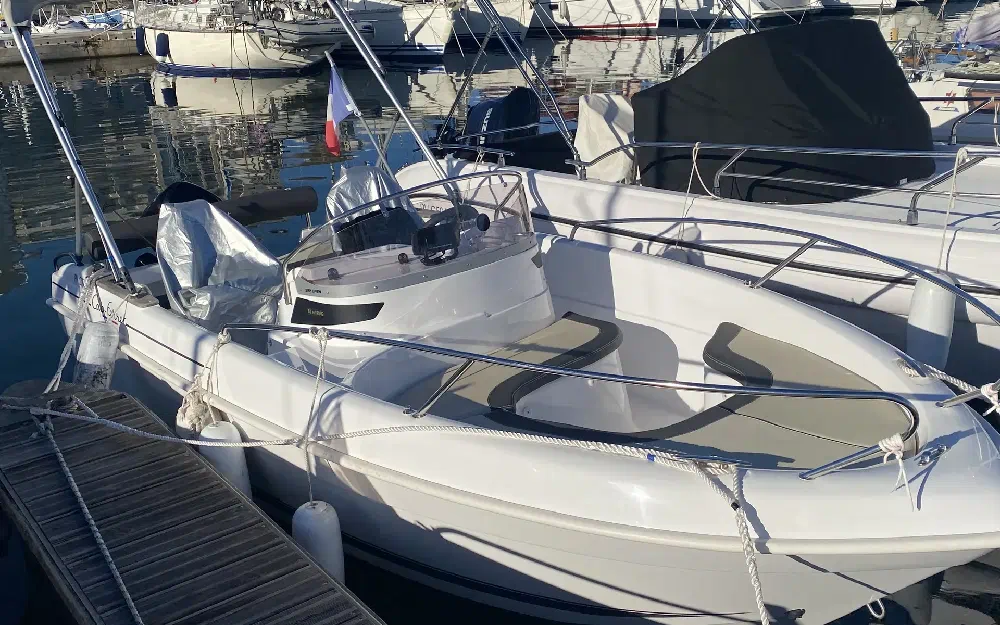 slider 0 B2 Marine  522 