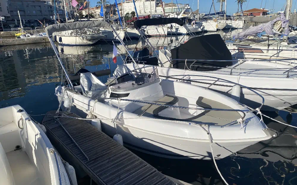 slider 4 B2 Marine  522 