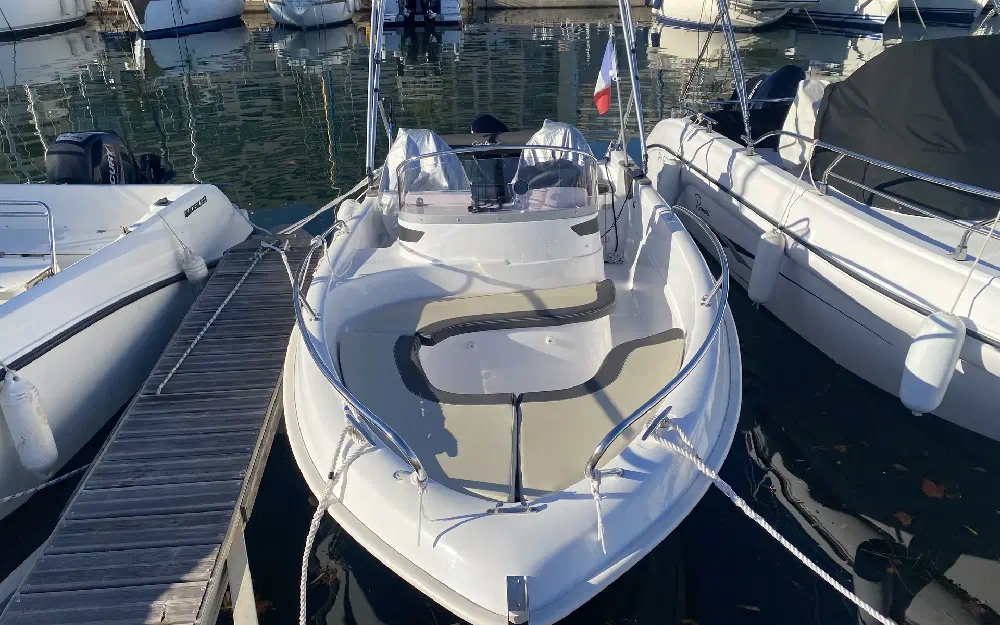 slider 8 B2 Marine  522 