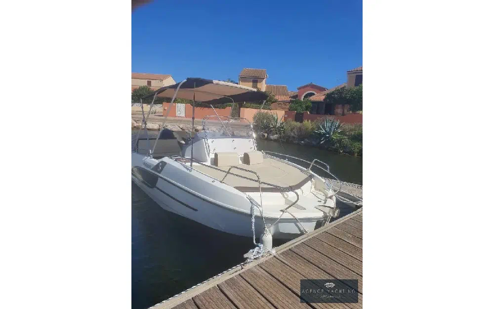 slider 1 Beneteau Flyer 5.5 SUNdeck