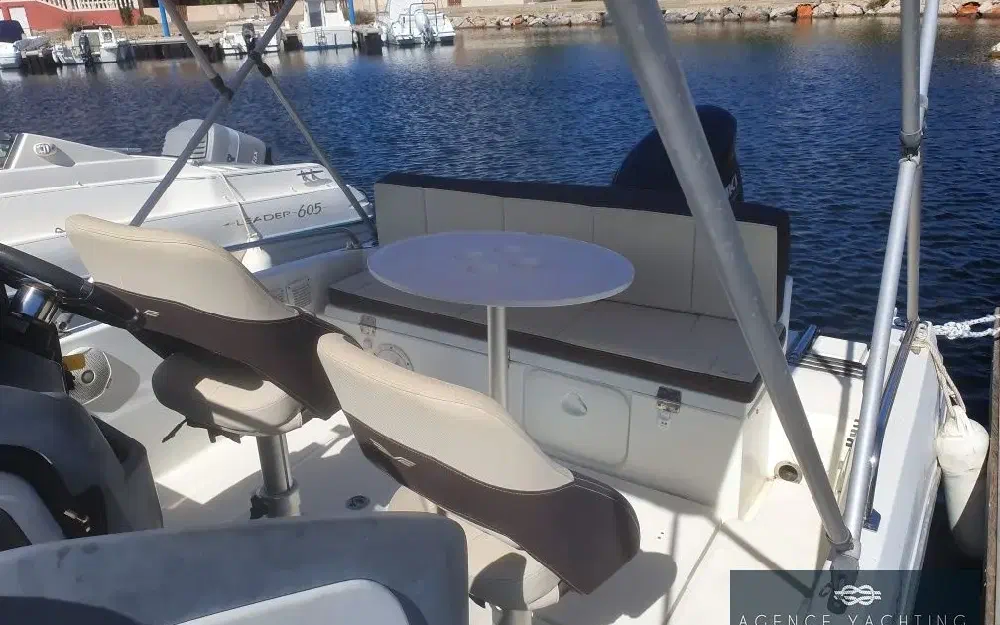 slider 5 Beneteau Flyer 5.5 SUNdeck
