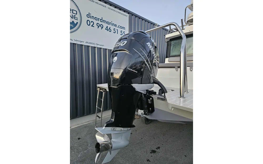 slider 23 Axopar  28 Cabin