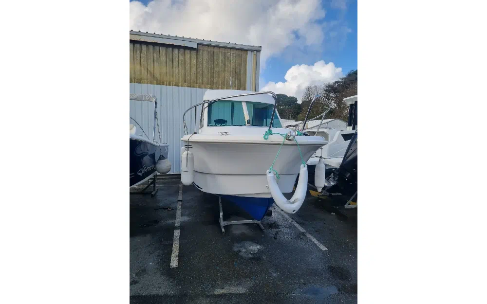 slider 0 Beneteau Antares 650