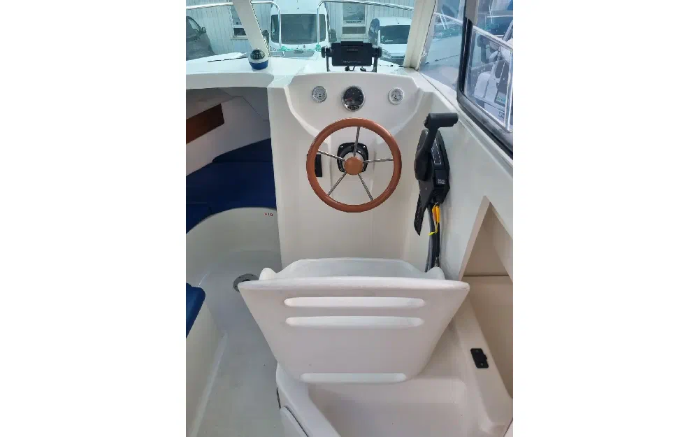 slider 2 Beneteau Antares 650