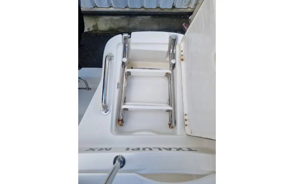 slider 7 Beneteau Antares 650