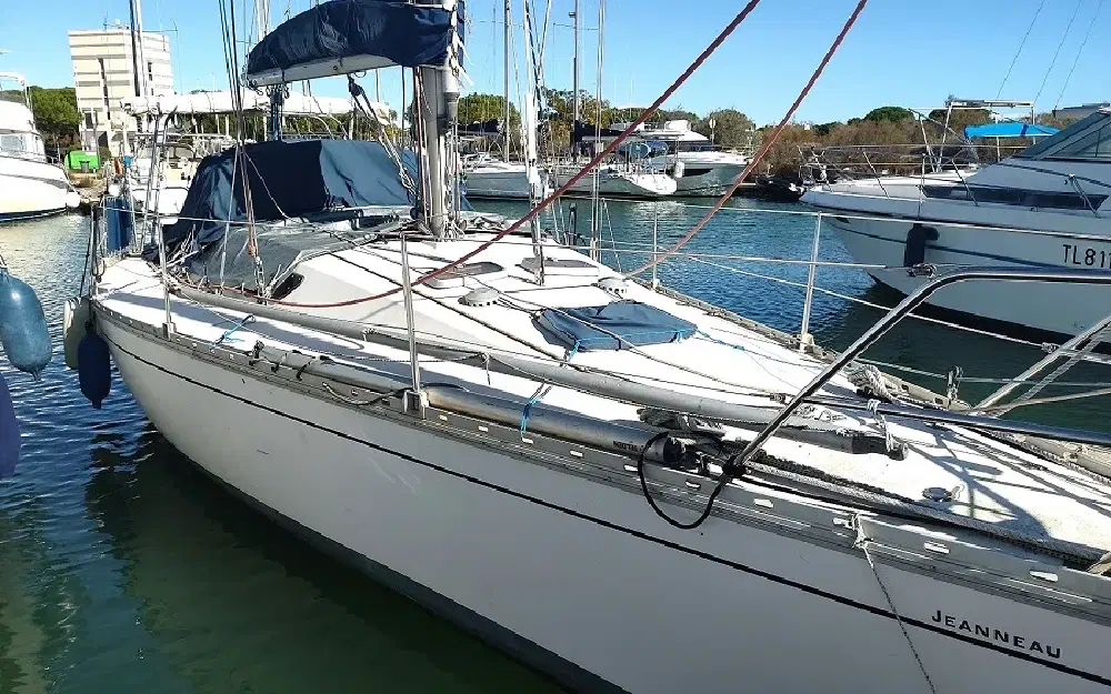 slider 1 Jeanneau Sun Shine 36