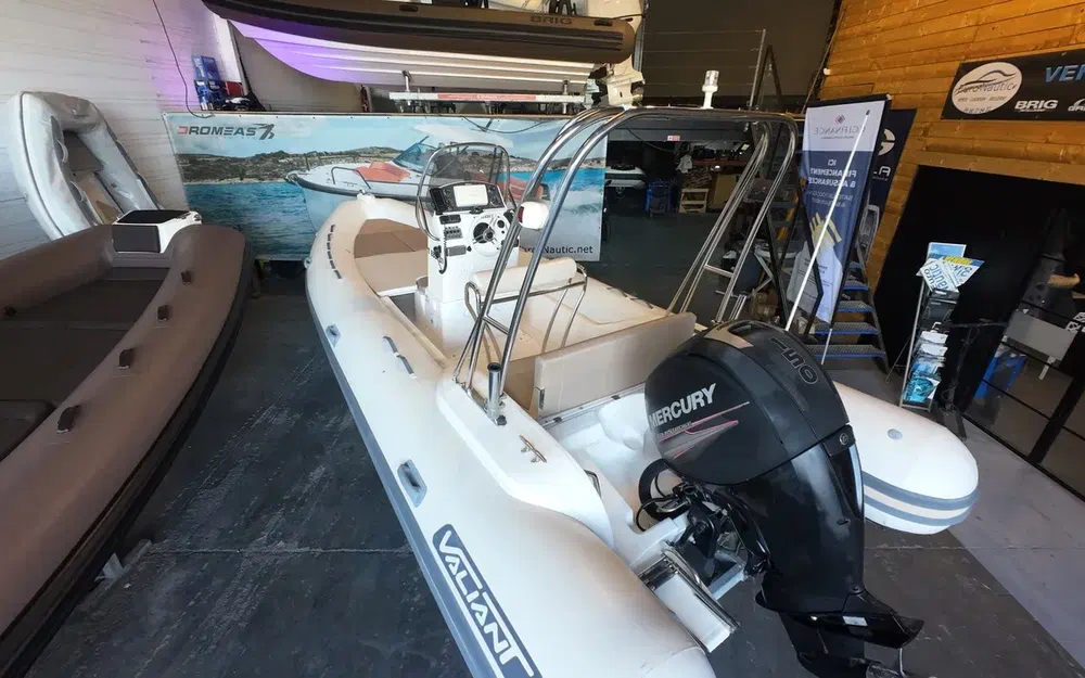 slider 16 Valiant 630 Classic Hypalon