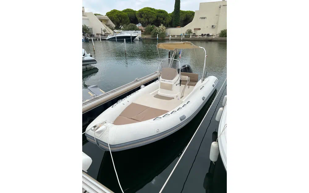 slider 0 Valiant 630 Classic Hypalon