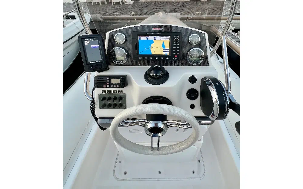 slider 5 Black Fin Classic 630