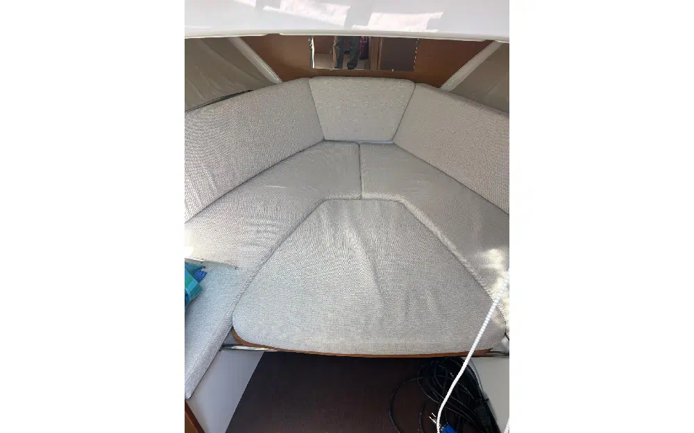 slider 4 Jeanneau Cap Camarat 8.5 WA