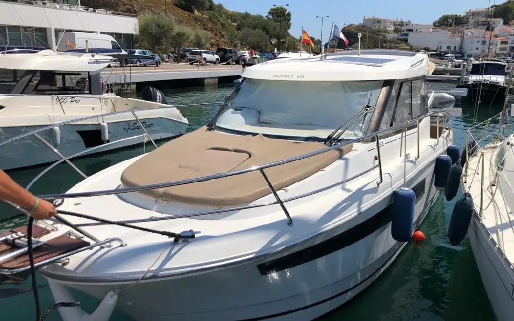 slider 12 Jeanneau Merry Fisher 855