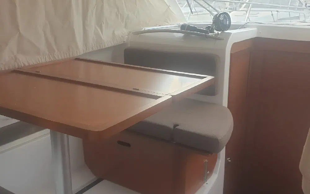 slider 3 Jeanneau Merry Fisher 855