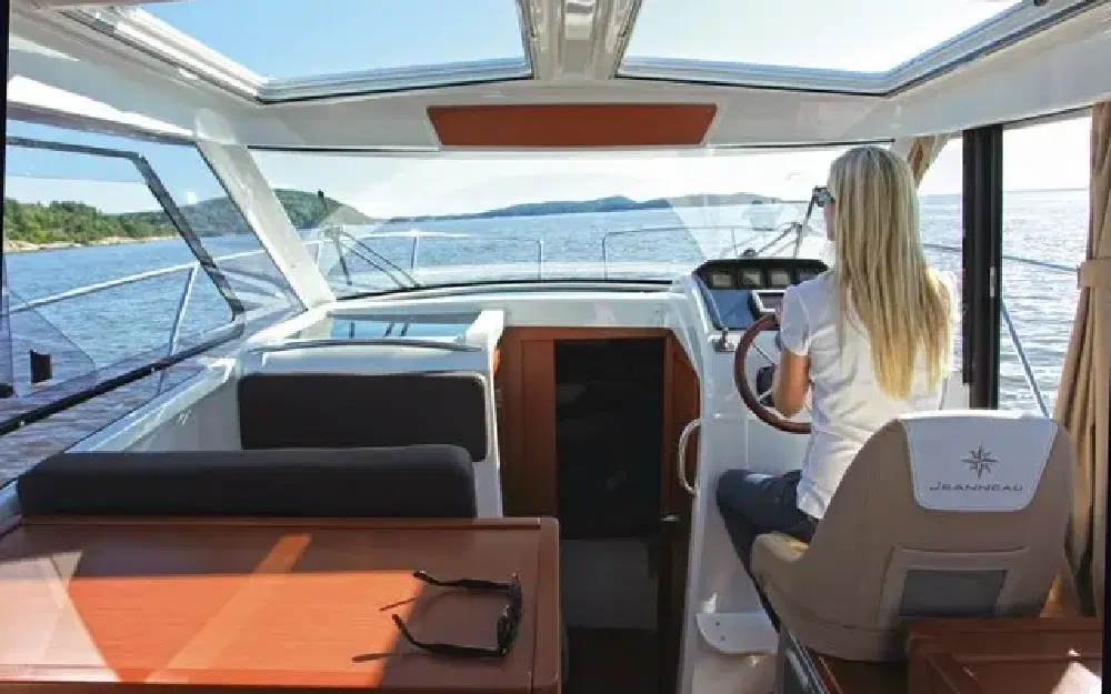 slider 5 Jeanneau Merry Fisher 855