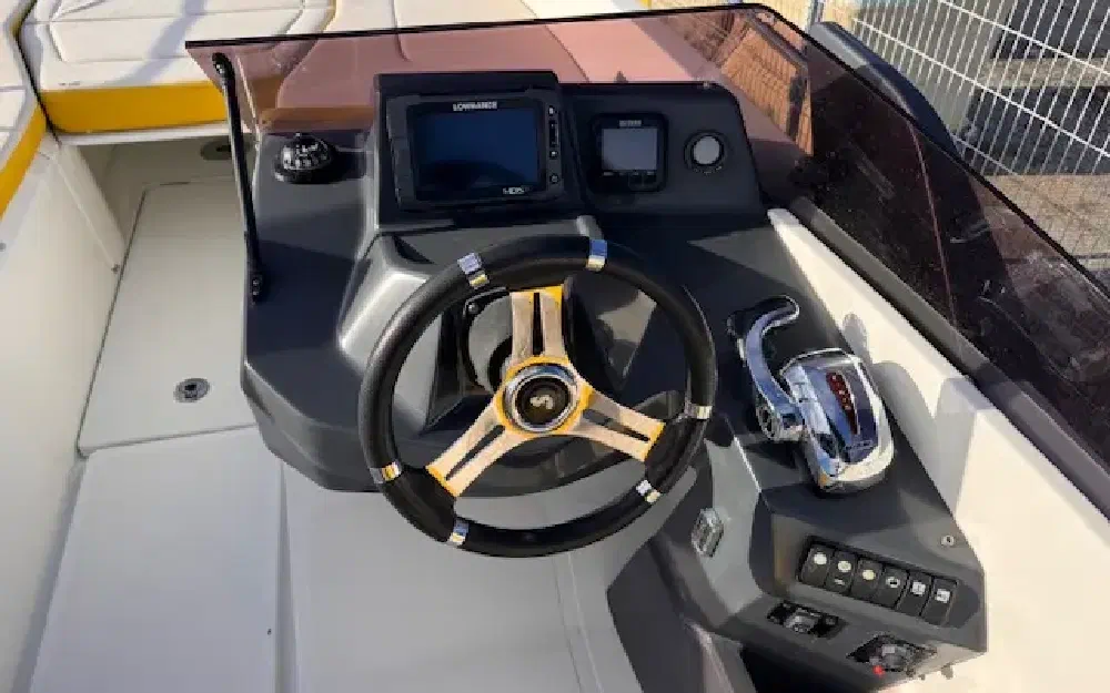 slider 6 Beneteau Flyer 6 SPORTdeck