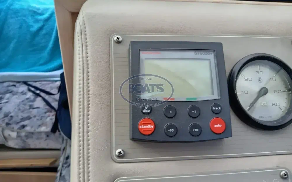 slider 9 Bayliner Cierra 2858