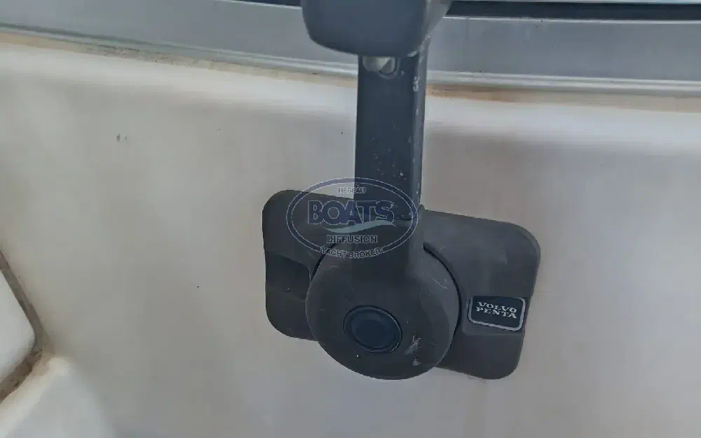 slider 13 Jeanneau Leader 805