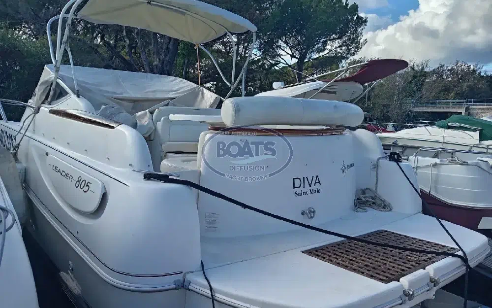 slider 1 Jeanneau Leader 805