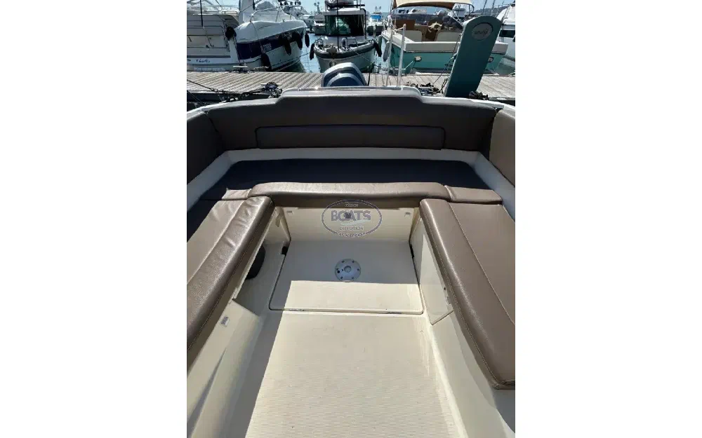 slider 9 Jeanneau Cap Camarat 635