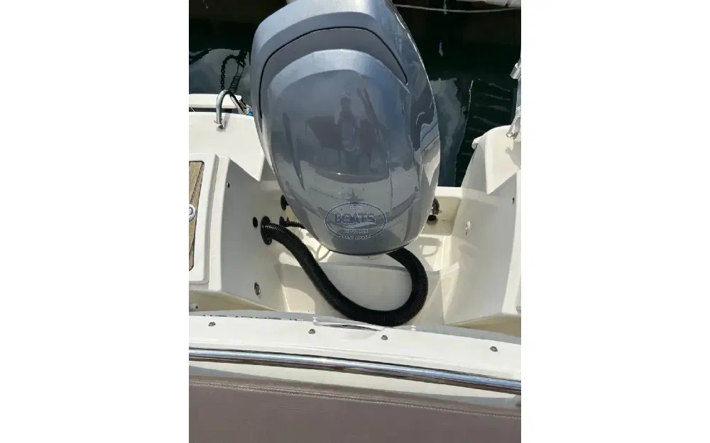 slider 12 Jeanneau Cap Camarat 635