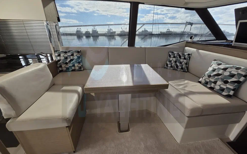slider 12 Prestige Yachts 420 Fly