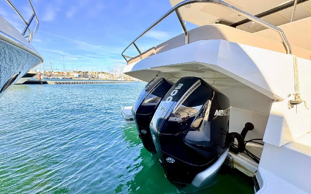 slider 35 Parker Monaco 110 Fly