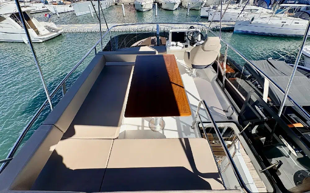 slider 14 Parker Monaco 110 Fly