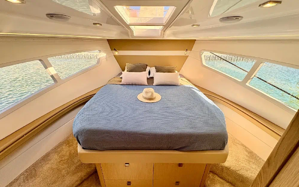 slider 29 Parker Monaco 110 Fly