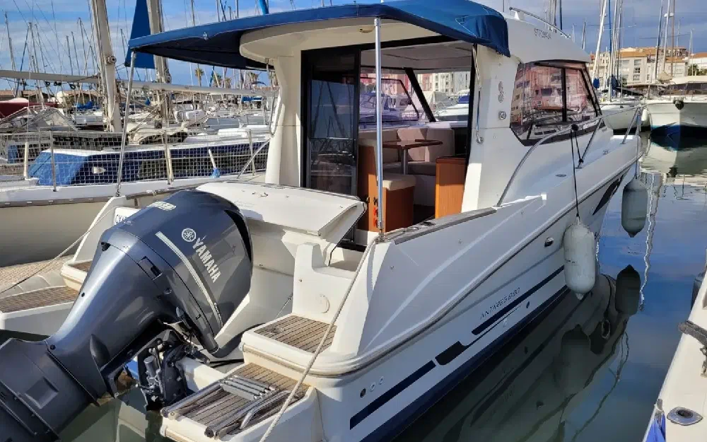 slider 0 Beneteau Antares 8.80