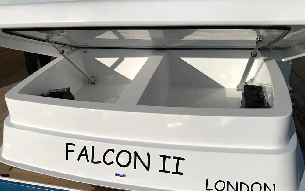 slider 11 Aventura Catamarans 38 Sc